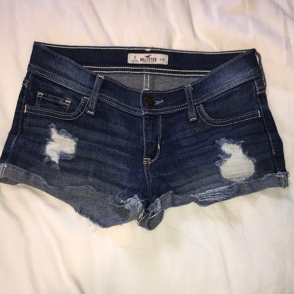 Hollister dark wash Demin shorts